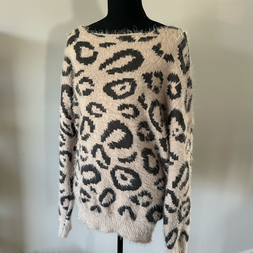 Source Unknown Fuzzy Animal Print Sweater